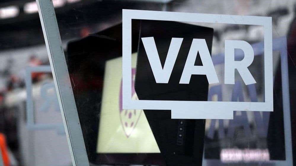 Galatasaray - RAMS Başakşehir maçının VAR hakemi belli oldu