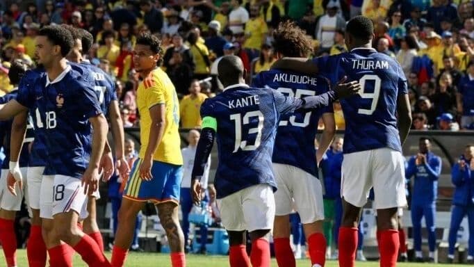 Kante oynadı, Fransa Kolombiya'yı devirdi