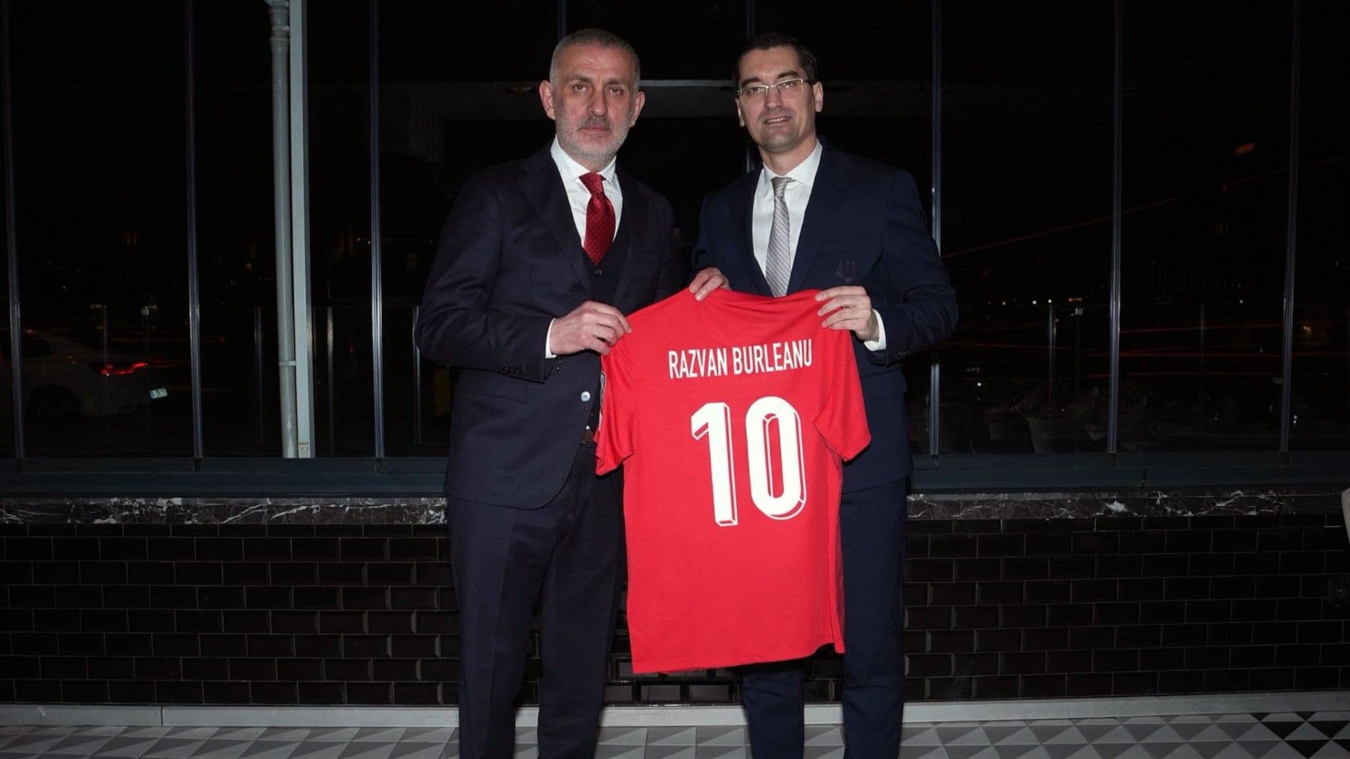 Türkiye - Romanya maçı öncesi resmi maç yemeği düzenlendi