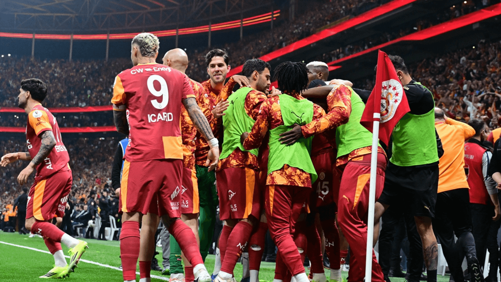 Spor yazarları Galatasaray'ın şampiyonluğunu değerlendirdi!