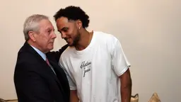 Shane Larkin, Aziz Yıldırım ile bir araya geldi