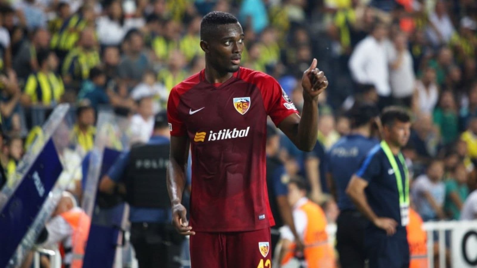 Mensah'ın bonservisi 7 yıldır ödenmedi! FIFA'dan Kayserispor'a ceza