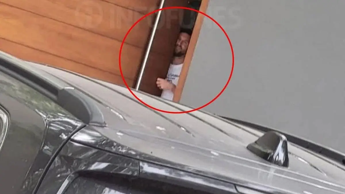 Messi çok fena yakalandı