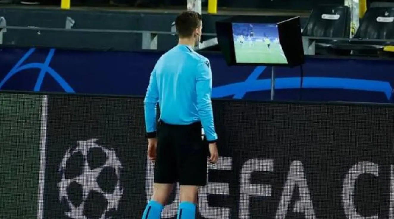 UEFA, hakemlerin karar alma süreçlerine açıklık getirmek için "Clear Line"ı kullanıma sundu