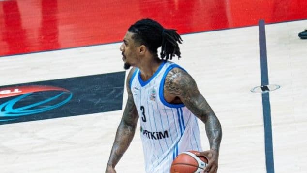 Ateş hattını ilgilendiren mücadelede Aliağa Petkim Bursaspor'u geçti