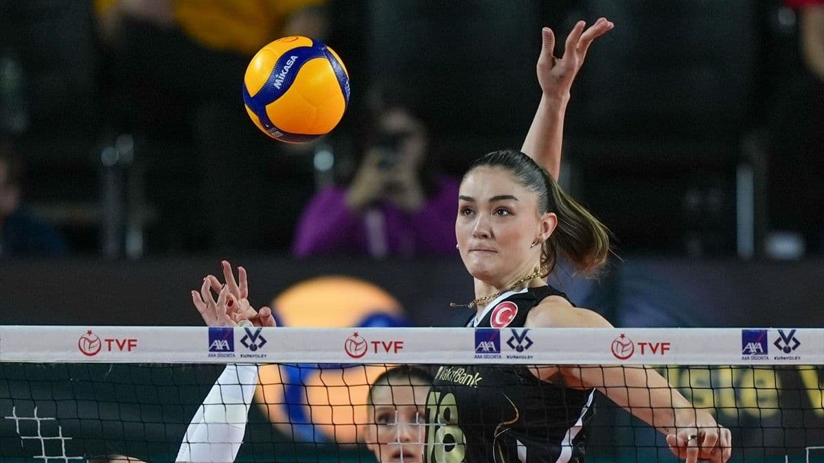 Kupa Voley'de ilk finalist VakıfBank!