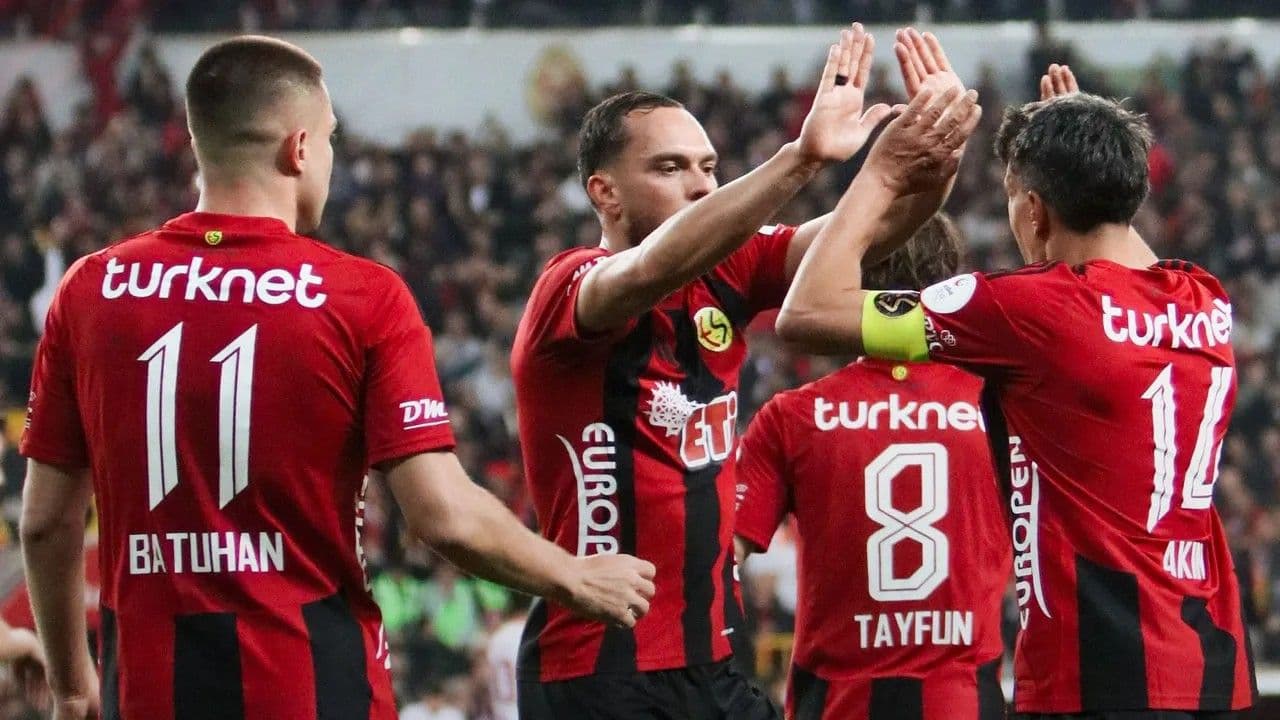 (ÖZET) Eskişehirspor: 3 - Balıkesirspor: 0 Maç Sonucu