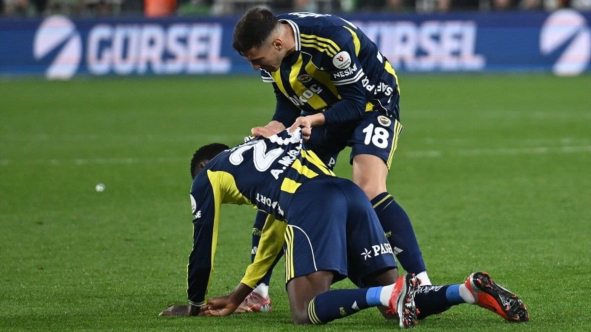 Kadıköy'de kabus gecesi: 90+8'de gelen gol rekorları kırdı...