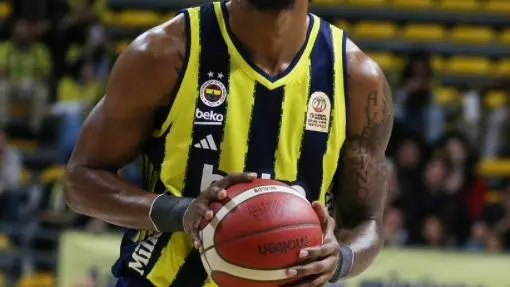Fenerbahçeli yıldız sakatlanarak maçı yarıda bıraktı!