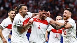 Samet Akaydin Radyospor’da konuştu: Milli Takım, eleştiriler ve transfer cevabı