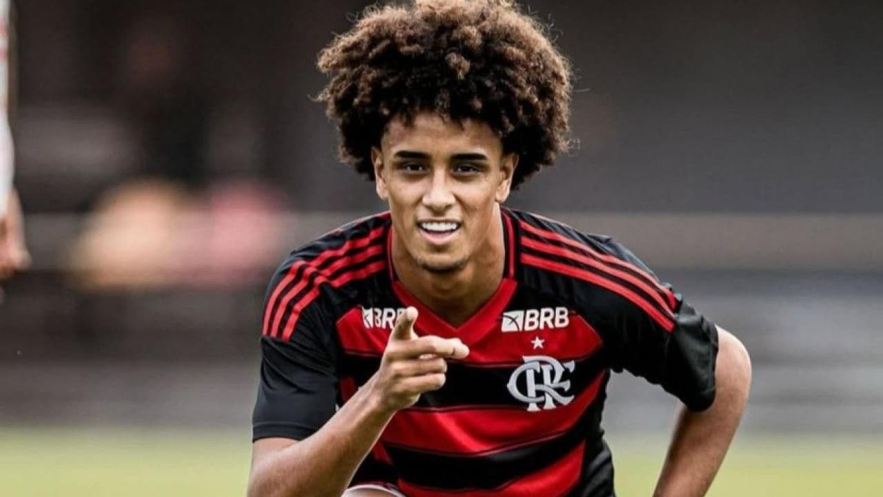 Trabzonspor'dan bir scout transferi daha! 6 milyon Euro önerildi