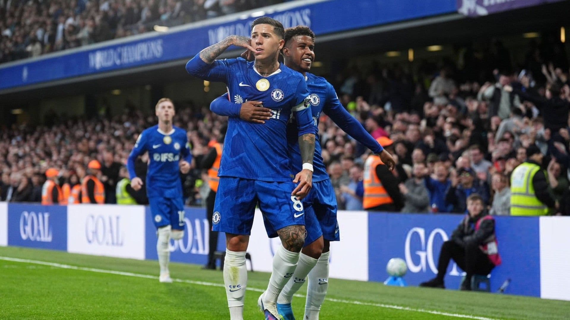 Chelsea, Tottenham'ın ligde kalma ümitlerini son haftaya bıraktı!