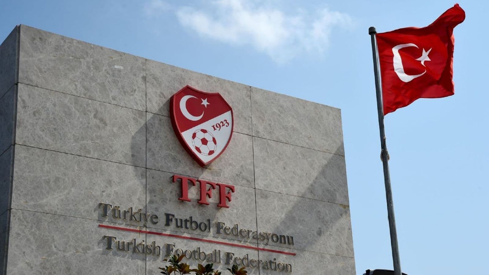 Antalya Milletvekili Durgun'dan TFF'ye "temiz futbol" çağrısı