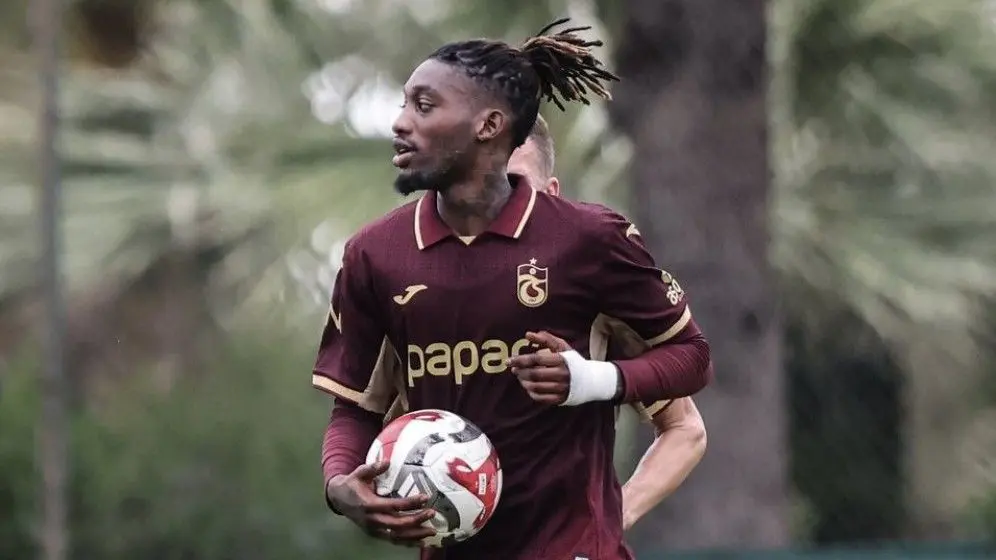 Trabzonspor'da bir ayrılık daha! Sırbistan'a gidiyor