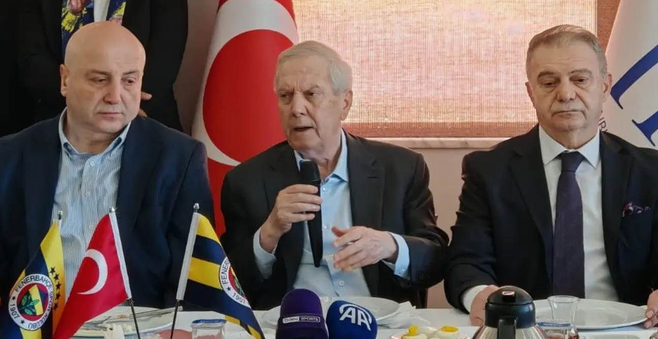 Aziz Yıldırım, iki golcüyü duyurdu: "Son konuşmaları yapacağım"