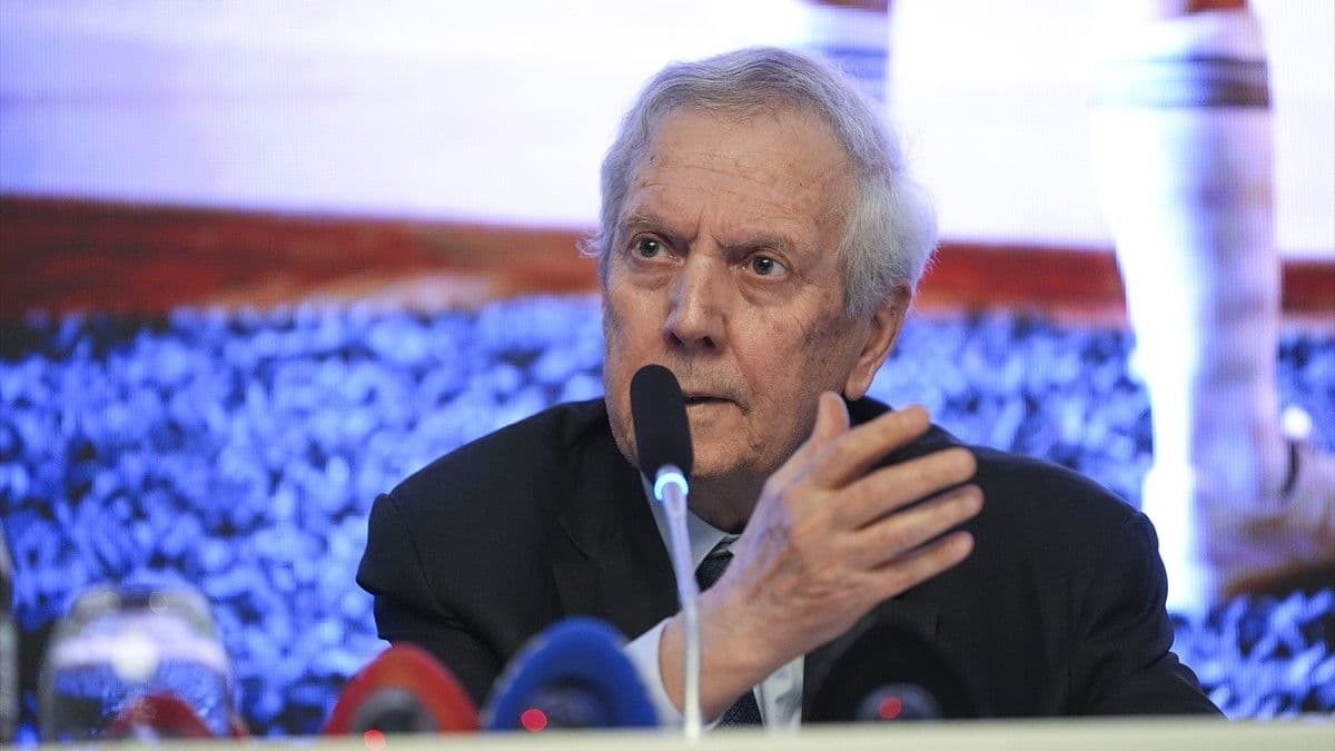 Aziz Yıldırım: "12 seneyi durdurmak için geliyorum"