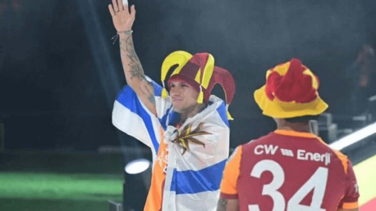 Lucas Torreira gözyaşlarını tutamadı!