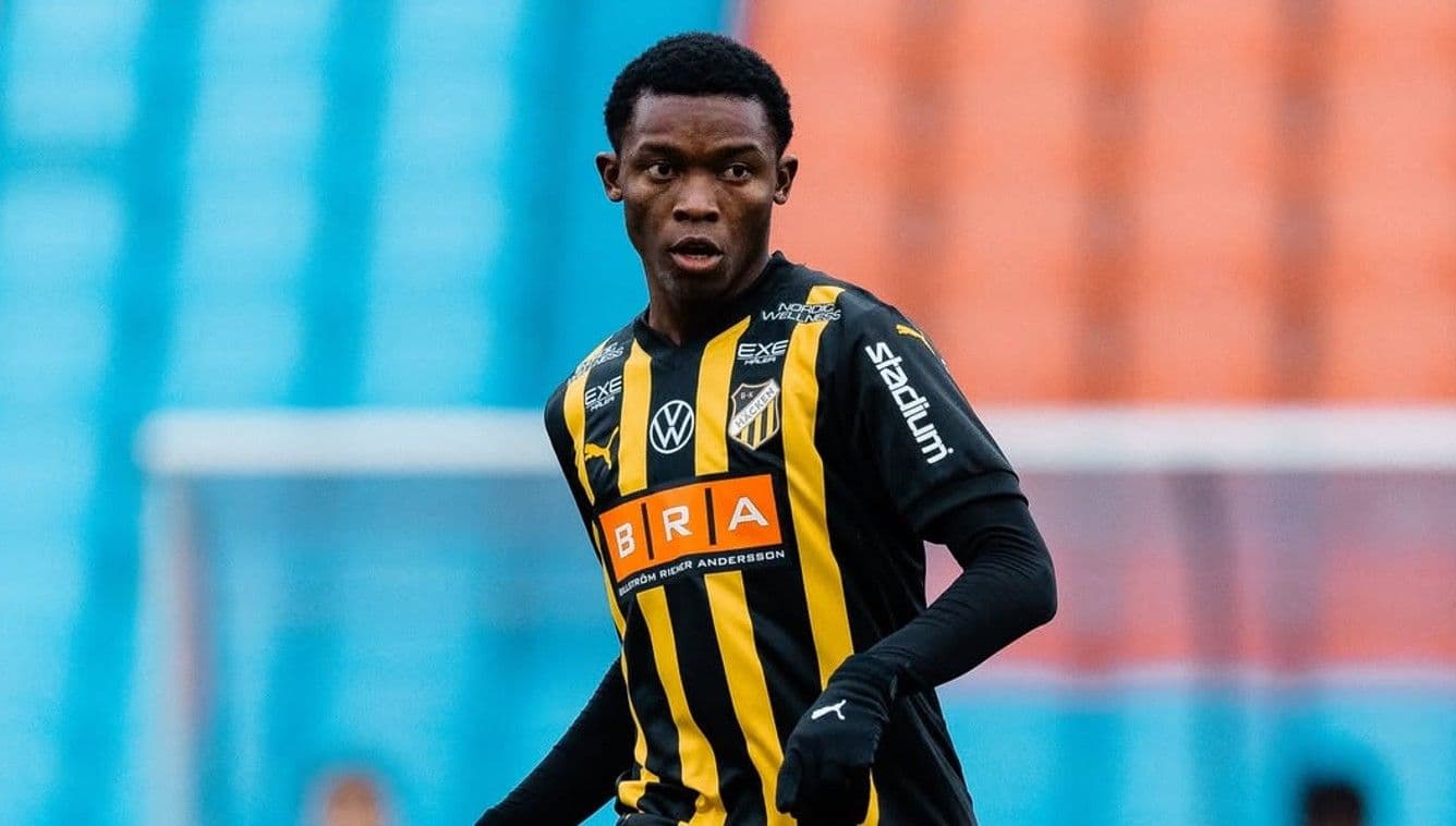 Trabzonspor'a yeni Oulai! 18 yaşındaki futbolcunun ailesiyle iletişime geçildi