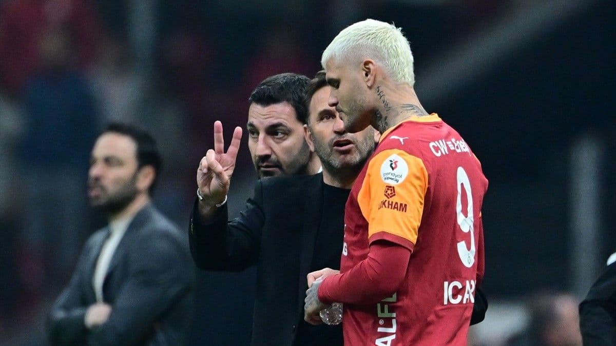 Icardi Okan Buruk'un planlarında yok! Dursun Özbek teklifi güncellemeyecek