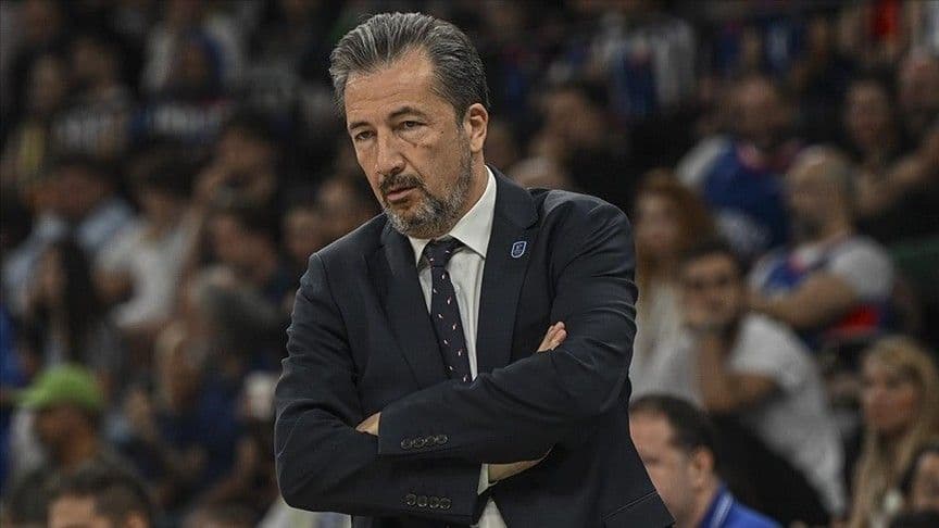 Anadolu Efes'in yeni koçu belli oldu!