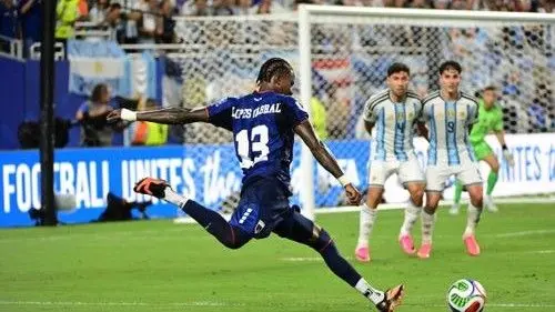 Dünya Kupası'nın en iyi golü Trabzonsporlu yıldızın!