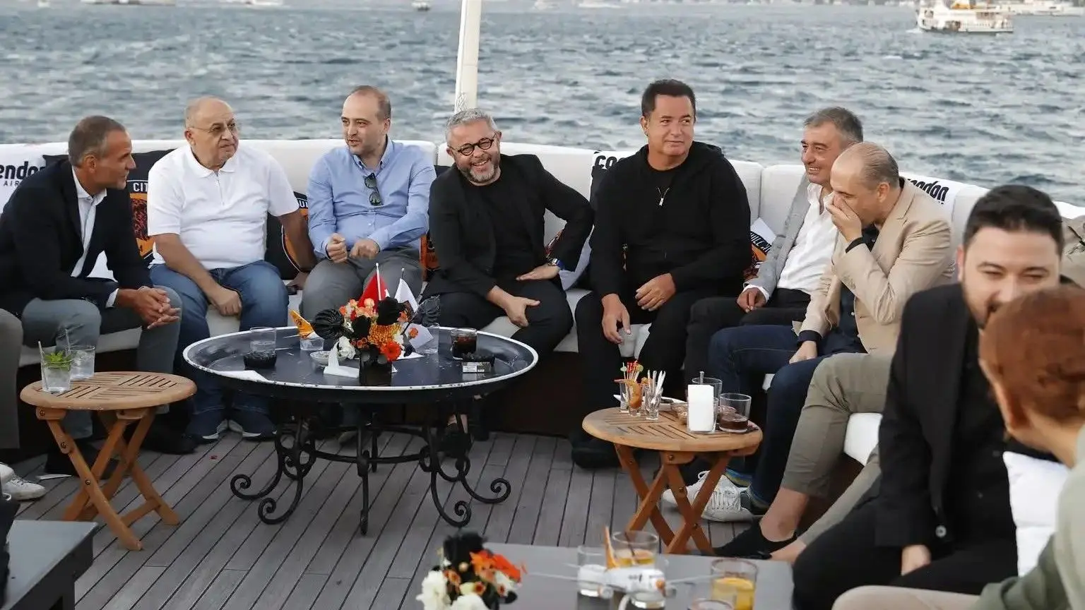 Acun Ilıcalı'dan Hull City'ye İstanbul çıkarması: Boğaz turu düzenledi