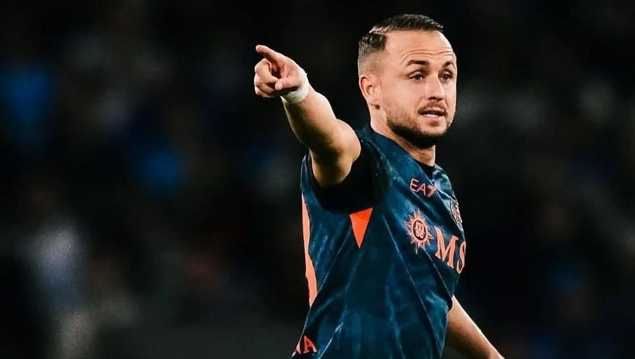 Beşiktaş, yıldız futbolcunun kulübüyle görüştü!