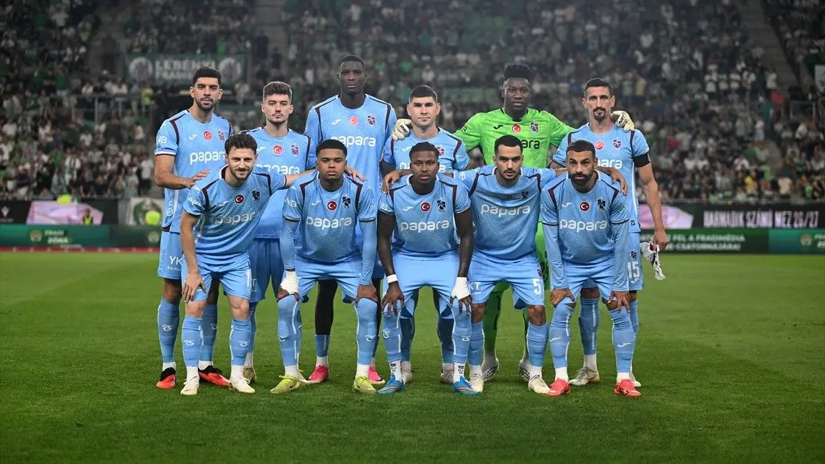 Trabzonspor'da korkutan sakatlık! Yıldız isim oyuna devam edemedi