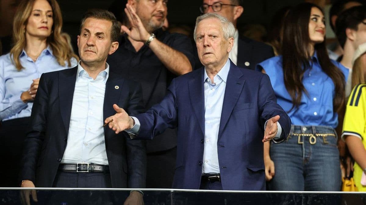 Aziz Yıldırım o isimleri hedef aldı: Siz paralı köpeksiniz, evinize gelirim!