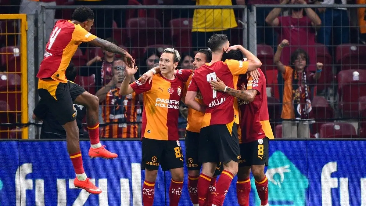RAMS Park'ta gol yağmuru! Cimbom Göztepe'yi devirdi