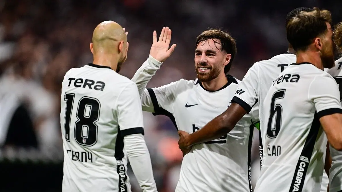 İlk maç, ilk galibiyet: Kartal sezona 3 puanla başladı!