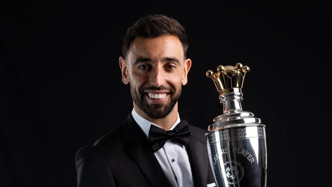 Galatasaray peşindeydi: Yılın futbolcusu Bruno Fernandes!