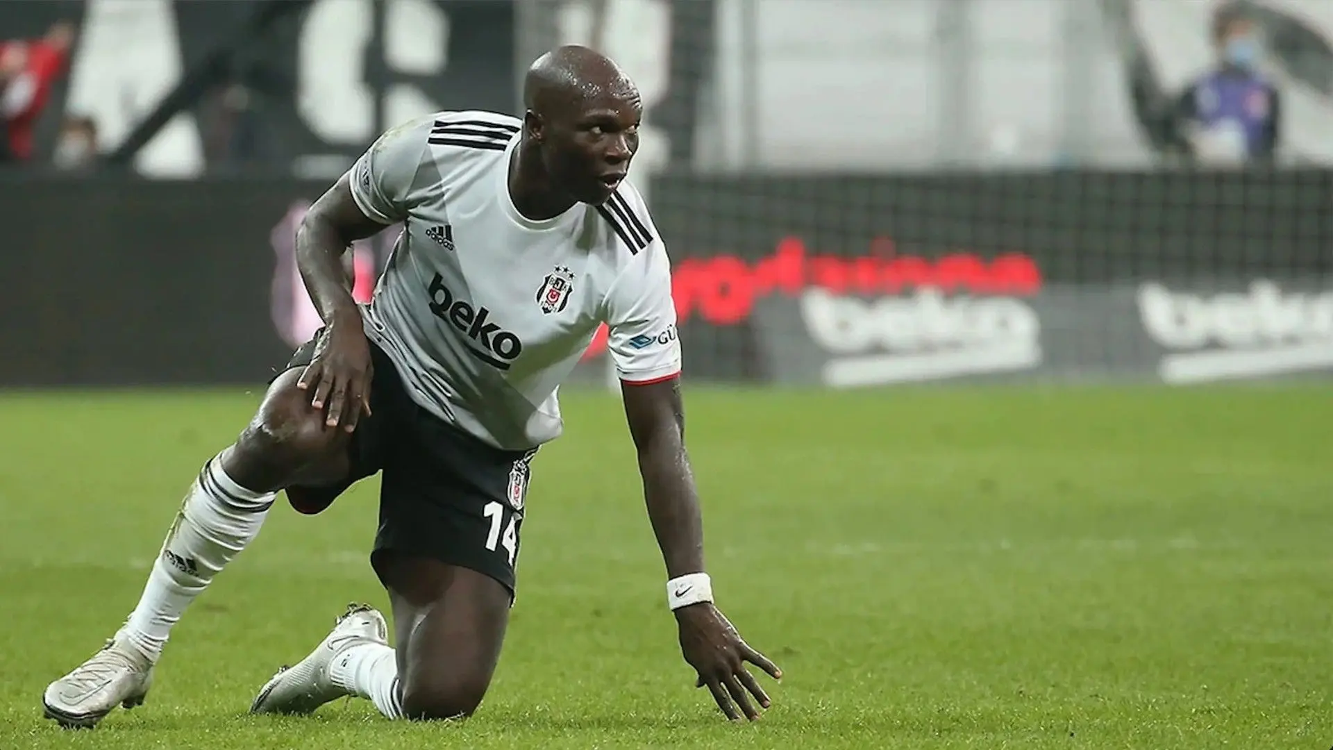 Resmi açıklama: Aboubakar yeniden Türkiye'de!