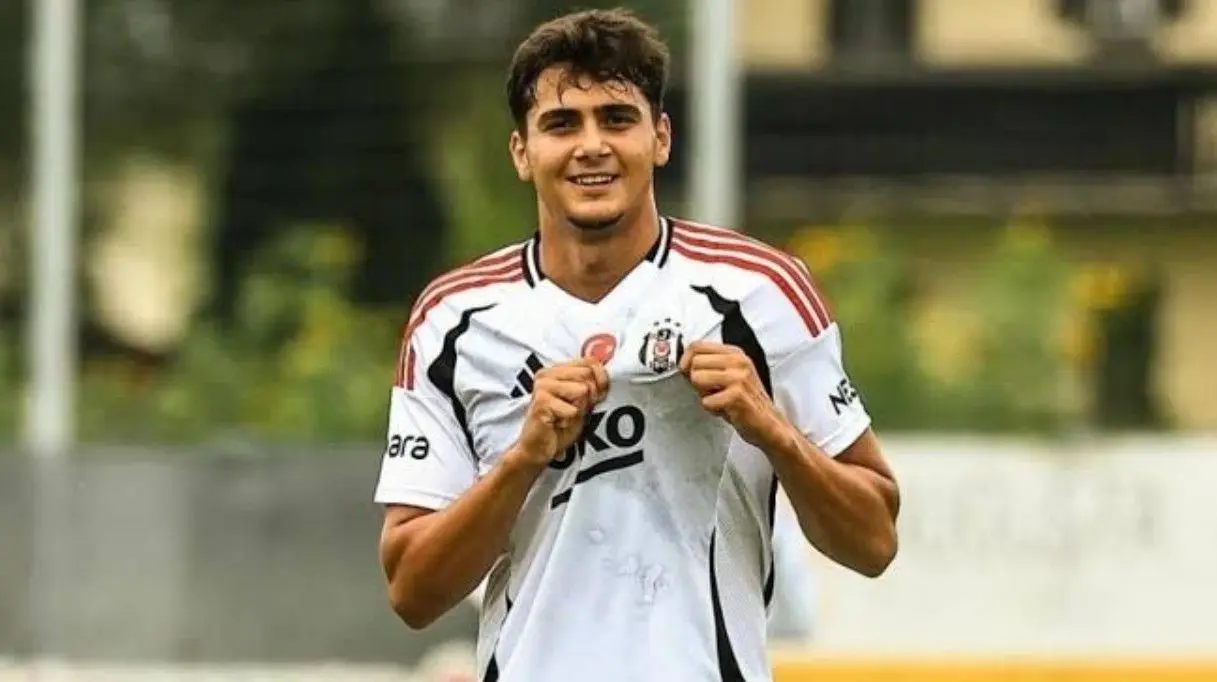 Mustafa için yurt dışından resmi teklif!