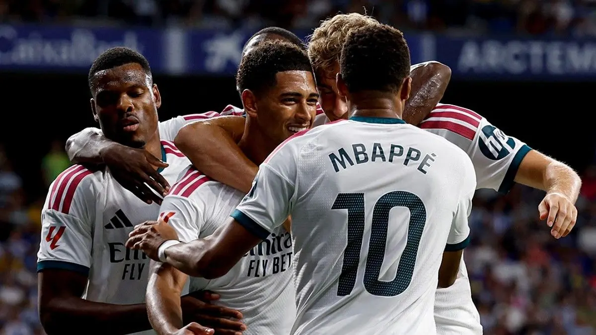 13 yıl sonra LaLiga'ya dönen Mourinho, 21 yaşındaki Espi'yle güldü!