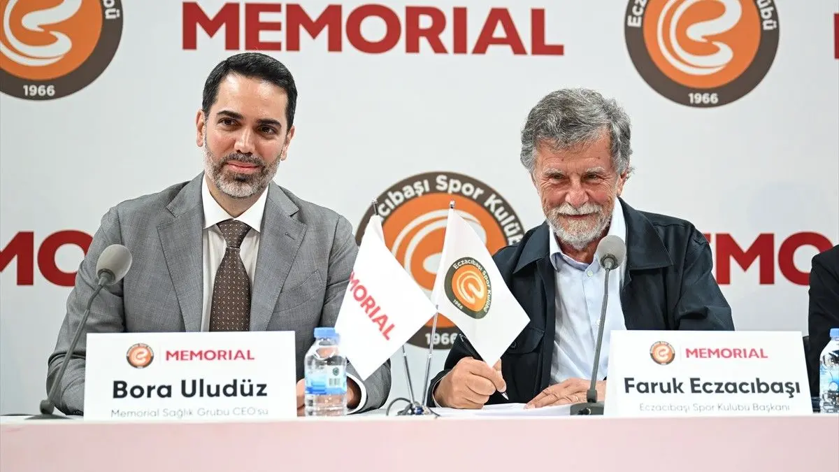 Eczacıbaşı Kulübü, Memorial Sağlık Grubu ile sponsorluk anlaşması imzaladı