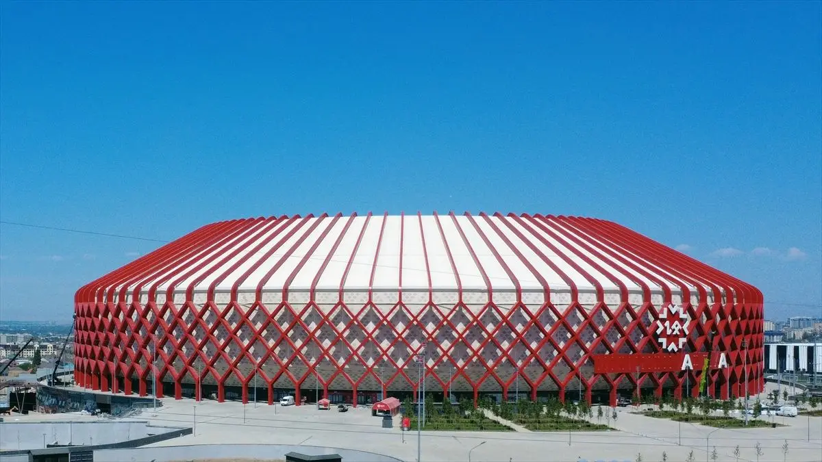 51 bin kişilik stadın inşaatı tamamlandı