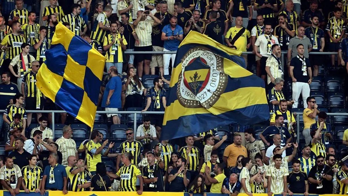 Derbide kahreden ölüm! Fenerbahçe ve Beşiktaş'tan peş peşe açıklama
