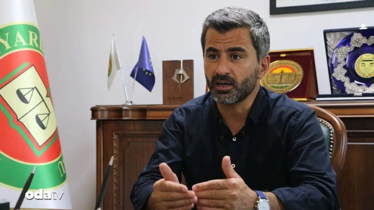 Nahit Eren: "İstanbul takımları gol atana kadar maç sürecek mi?"