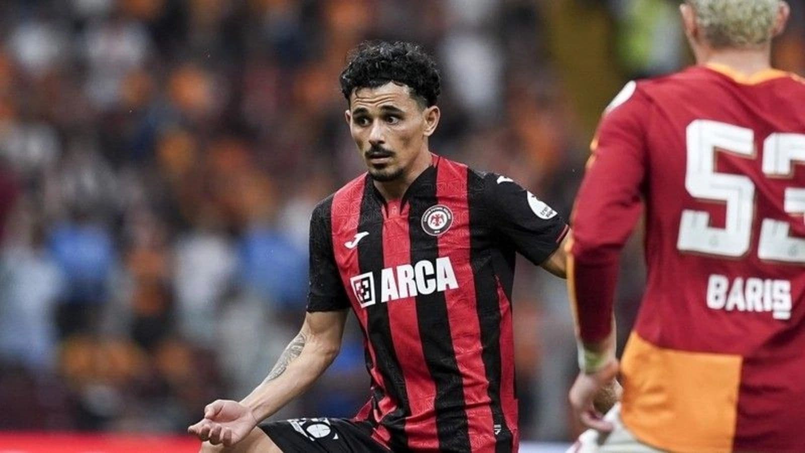 Çorum FK yıldız oyuncuyla yollarını ayırdı! İşte yeni adresi